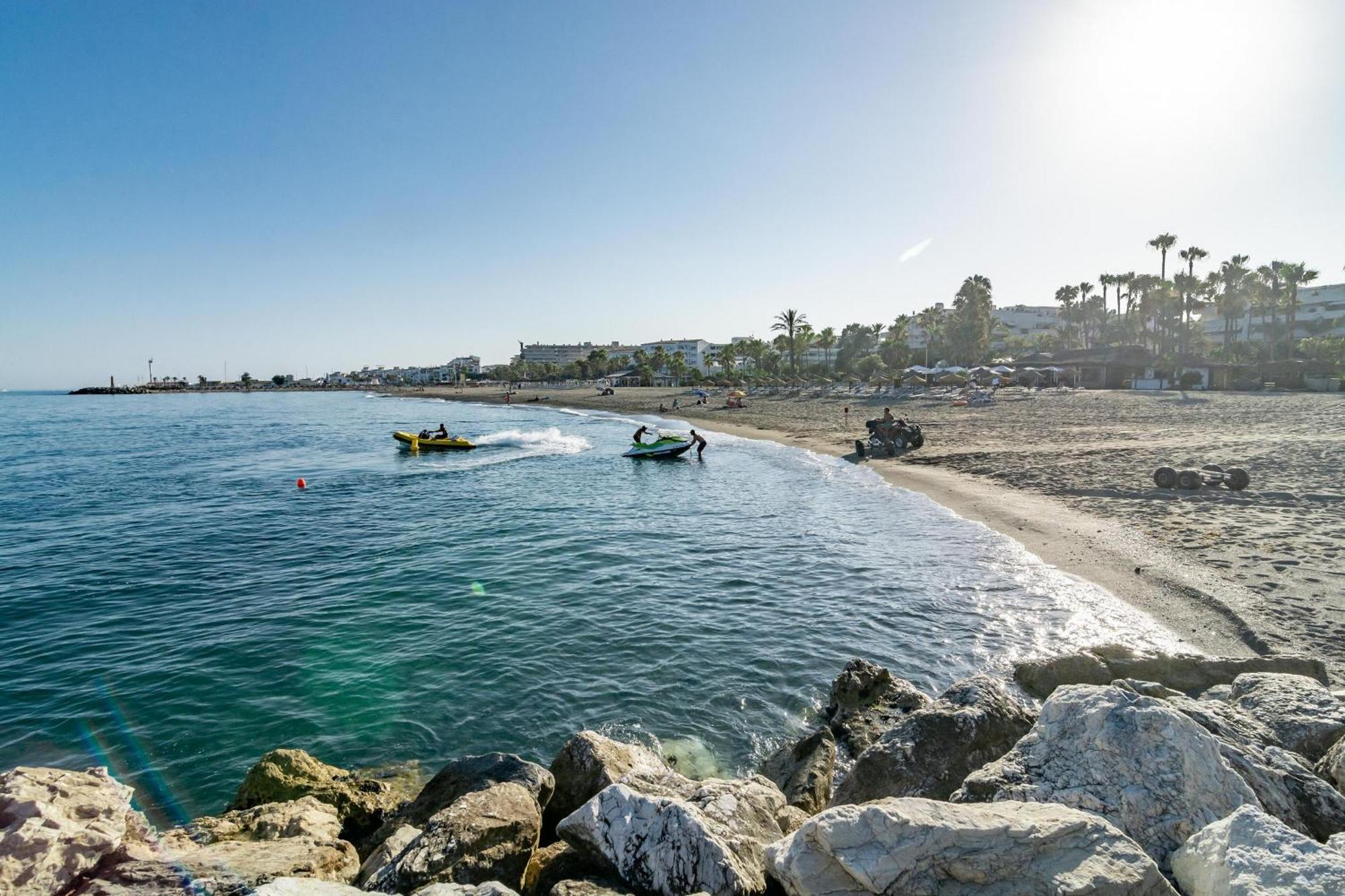 Ab3 - Spacious Home, Puerto Banus Apartemen *