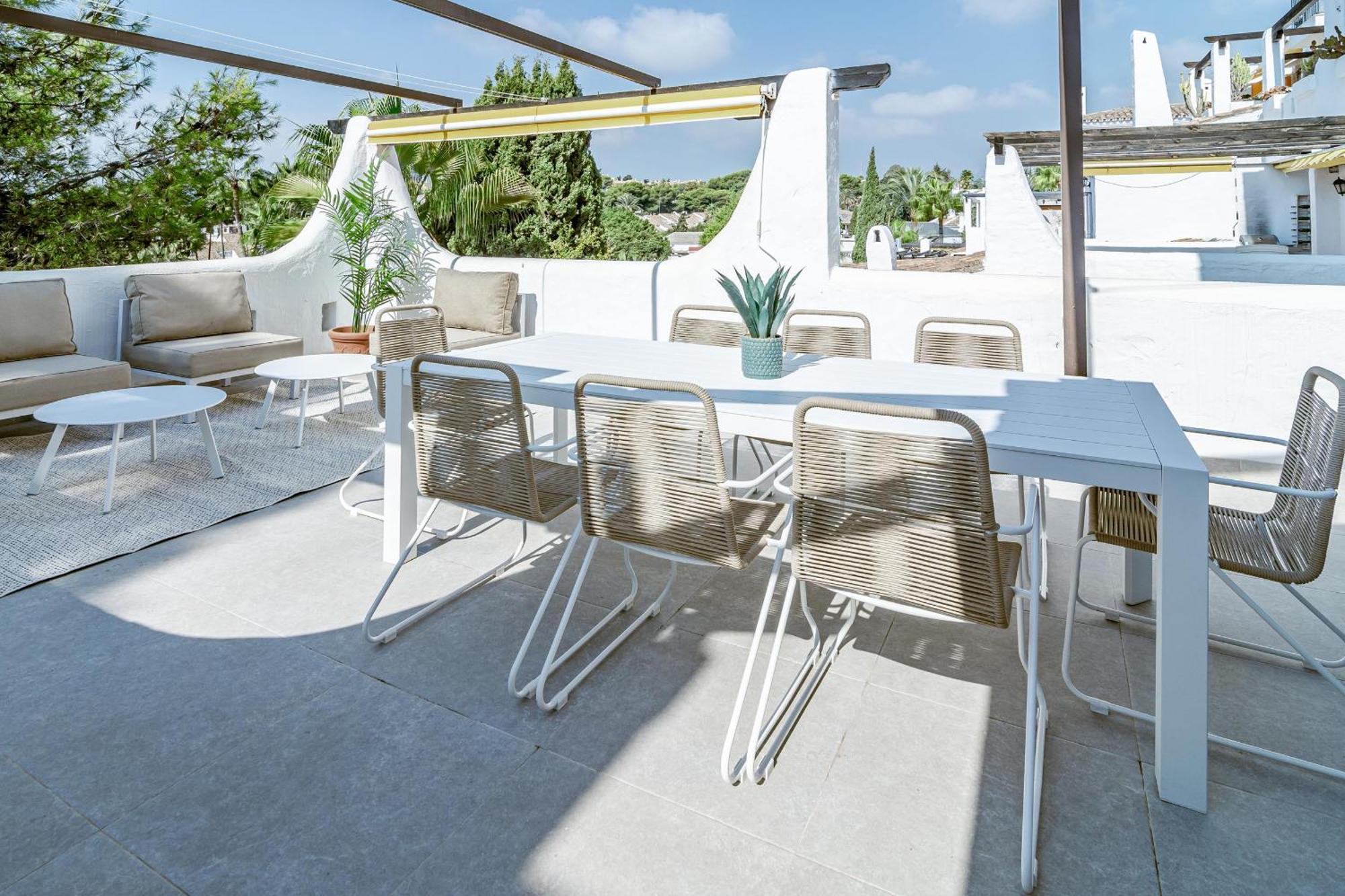 Ab3 - Spacious Home, Puerto Banus Marbella